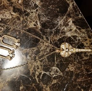 Necklace/earring set